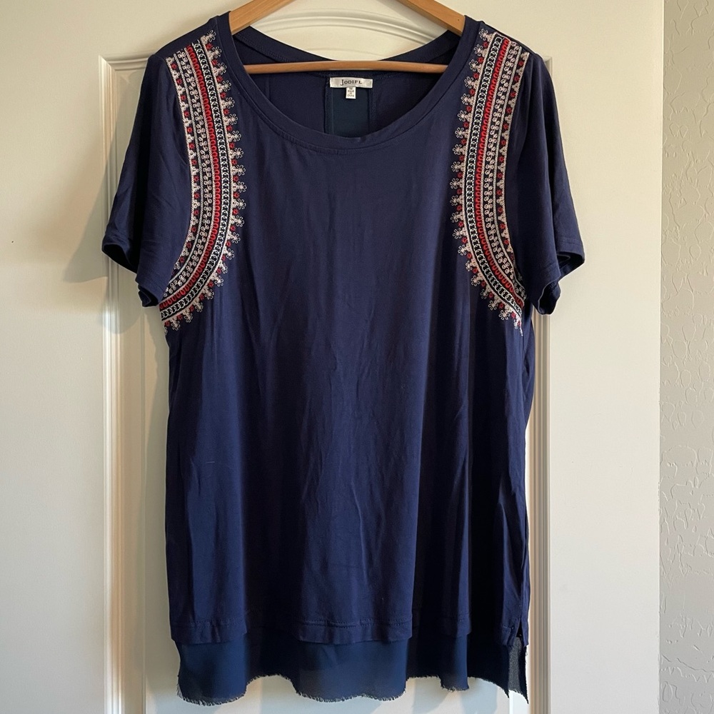 JODIFL navy blue short sleeve embroidered top
